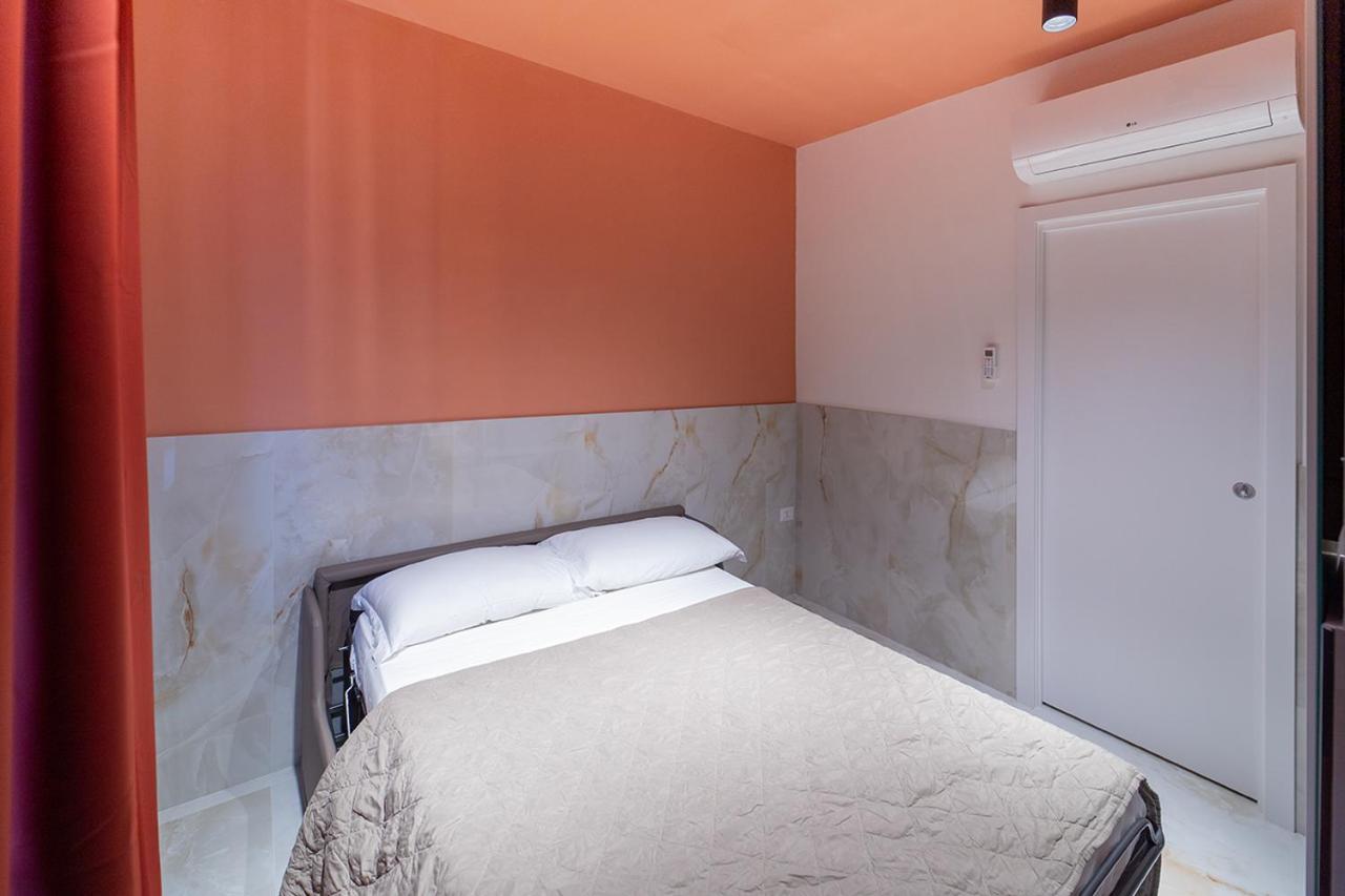 Отель Medina H. Napoli Centro, By Clapa Group Экстерьер фото