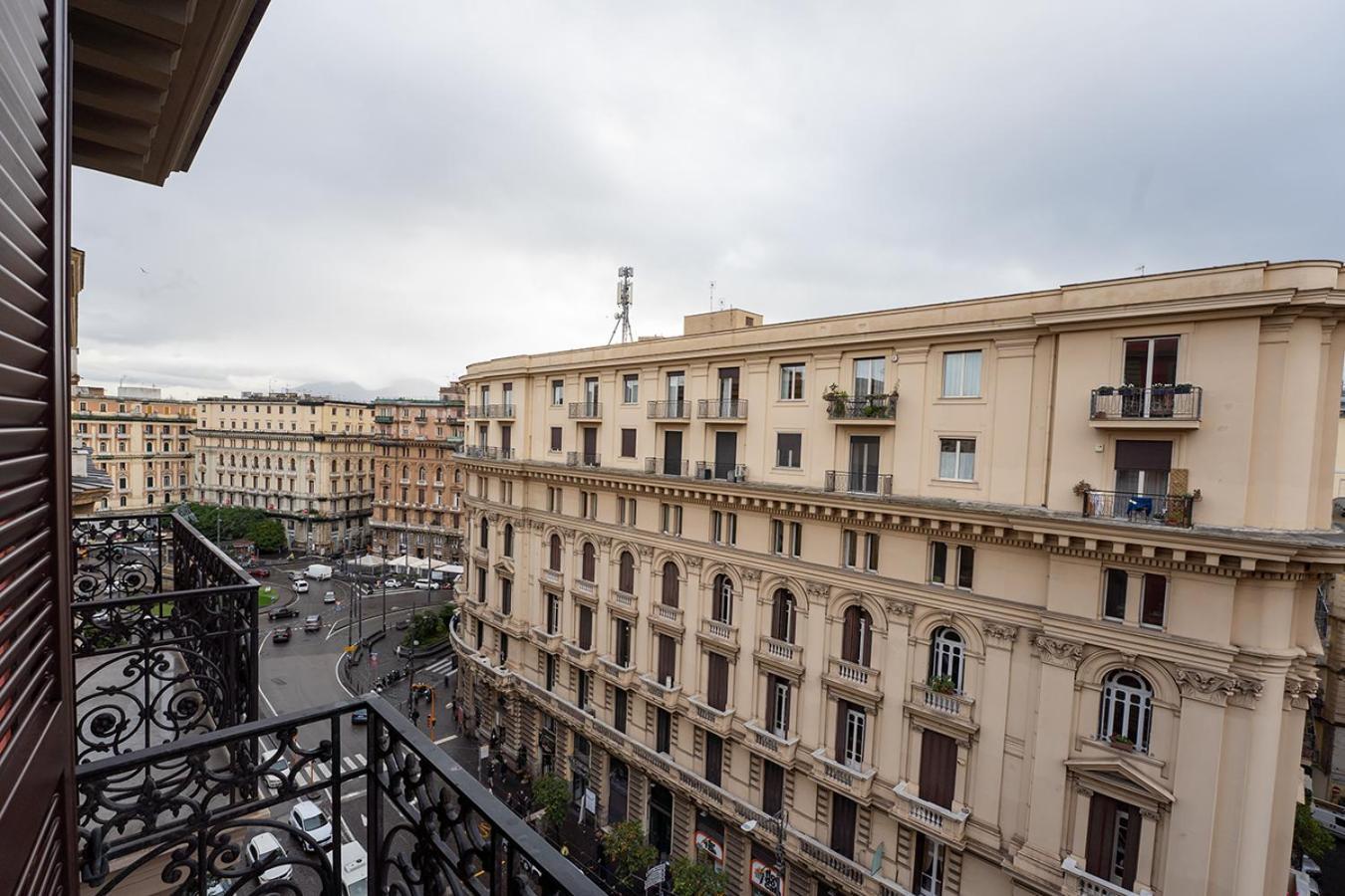 Отель Medina H. Napoli Centro, By Clapa Group Экстерьер фото
