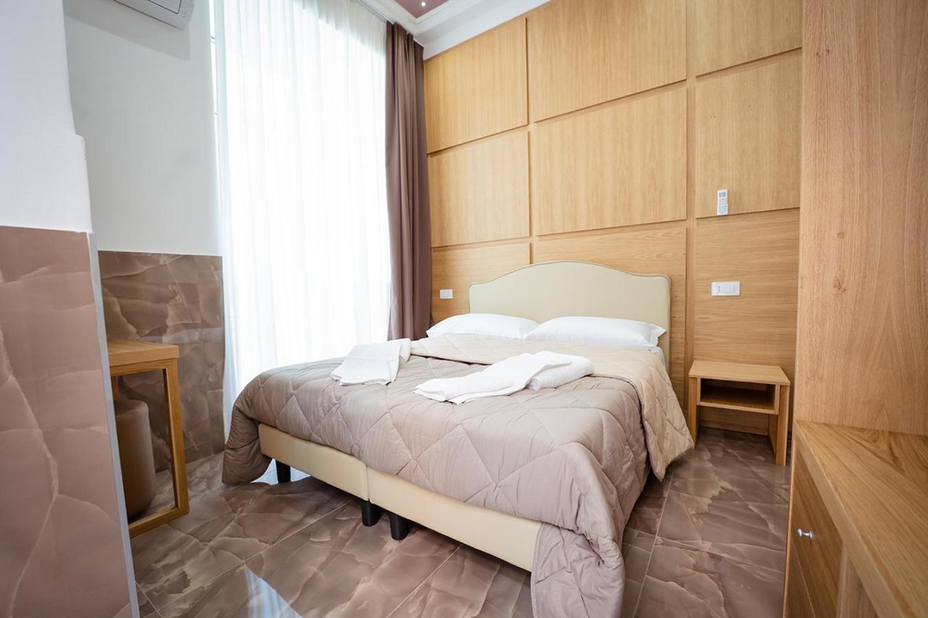Отель Medina H. Napoli Centro, By Clapa Group Экстерьер фото