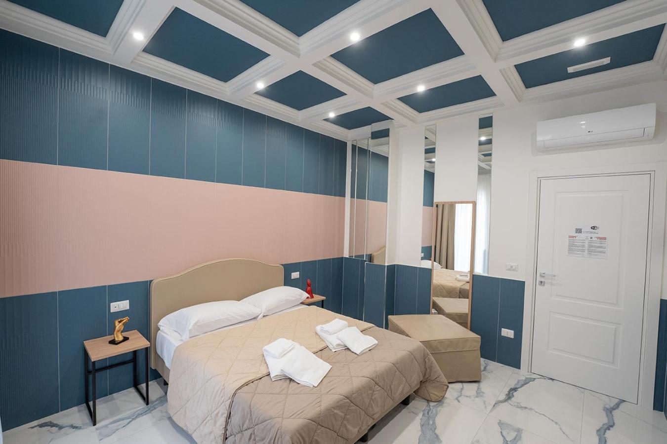 Отель Medina H. Napoli Centro, By Clapa Group Экстерьер фото